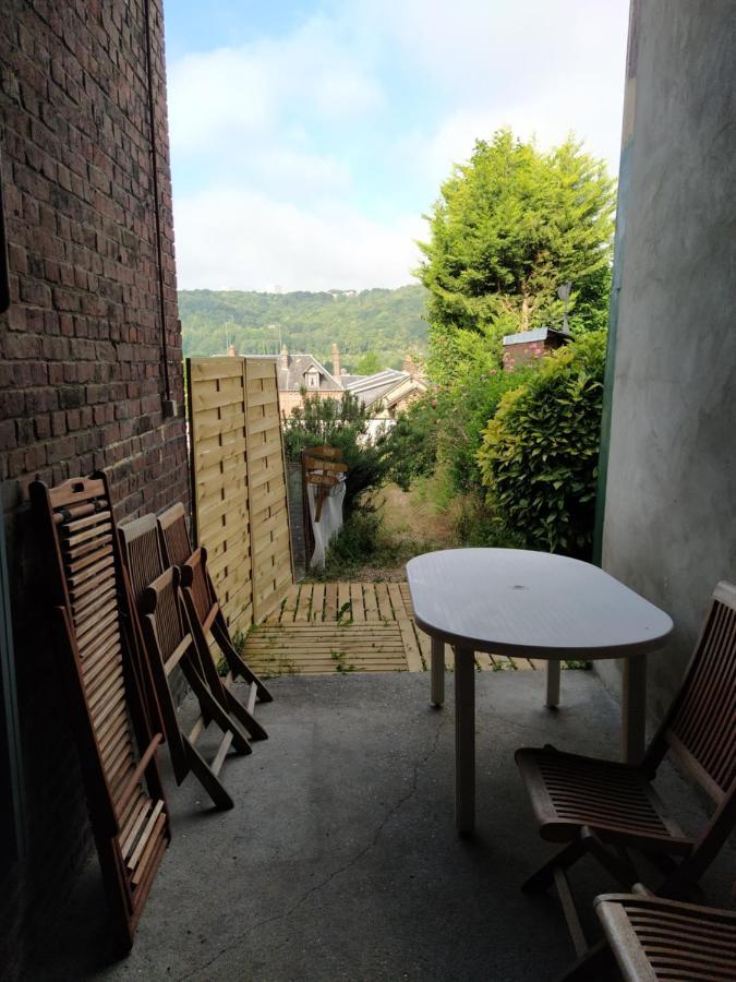 Le Nid Normand Avec Terrasse - Stationnement Facile Et Gratuit - 5 Min Seine Apartment Deville-les-Rouen Екстериор снимка